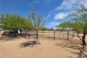 2576 E Calle Chavez Rd, Kingman, AZ 86409 - Photo 76