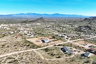 1790 S Gleeson Rd, Golden Valley, AZ 86413 - Photo 62