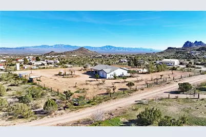 1790 S Gleeson Road, Golden Valley, AZ 86413 - Photo 56