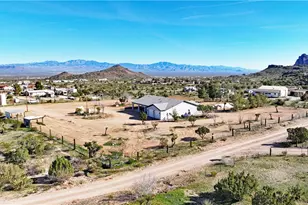 1790 S Gleeson Rd, Golden Valley, AZ 86413 - Photo 56