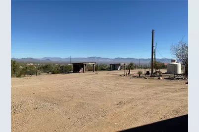 1790 S Gleeson Road, Golden Valley, AZ 86413 - Photo 44