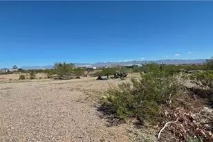 820 S Elfrida Rd, Golden Valley, AZ 86413 - Photo 46