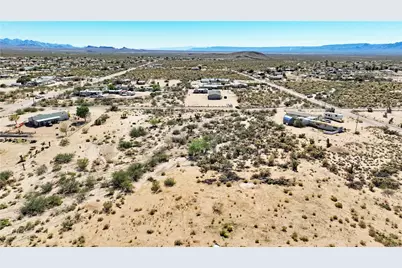 000 Tangerine Road, Golden Valley, AZ 86413 - Photo 10