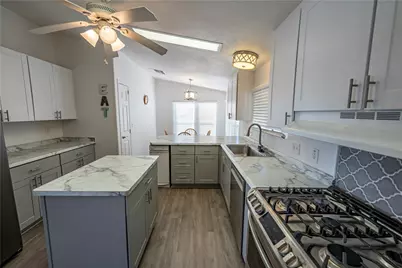 390 E Whitmore Drive, Meadview, AZ 86444 - Photo 18