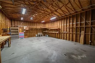 390 E Whitmore Dr, Meadview, AZ 86444 - Photo 10