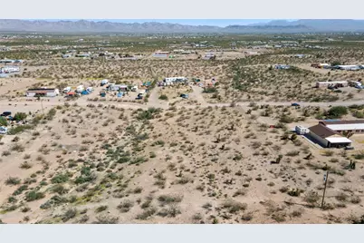 001 Eden Road, Golden Valley, AZ 86413 - Photo 10