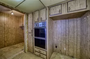 815 Stahlman Dr, Bullhead City, AZ 86442 - Photo 10