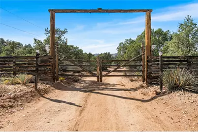 10516 E Pine Cone Way, Hackberry, AZ 86411 - Photo 4