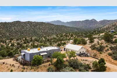 10516 E Pine Cone Way, Hackberry, AZ 86411 - Photo 2