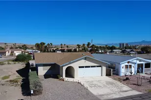 1097 Sahuaro Dr, Bullhead City, AZ 86442 - Photo 2
