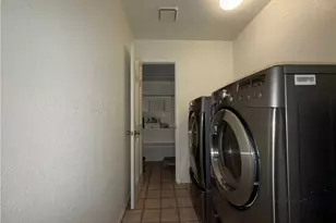 1097 Sahuaro Dr, Bullhead City, AZ 86442 - Photo 10