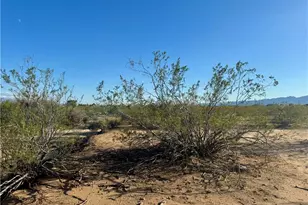 3689 N Santa Cruz Rd, Golden Valley, AZ 86413 - Photo 1