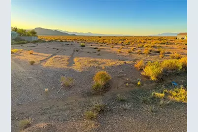 10155 N Ambush Drive, Kingman, AZ 86401 - Photo 1