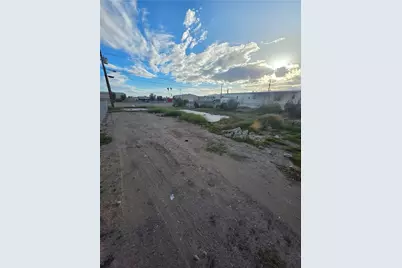 472 Harbor Drive, Bullhead City, AZ 86442 - Photo 1