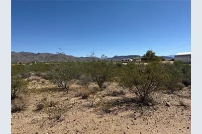 3982 N Araby Road, Golden Valley, AZ 86413 - Photo 8