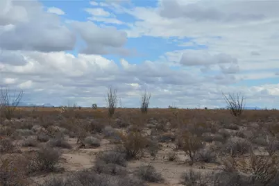 3271 S Arlington Road #3271, Yucca, AZ 86438 - Photo 22