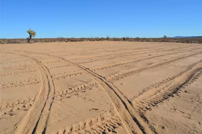 3271 S Arlington Road #3271, Yucca, AZ 86438 - Photo 10