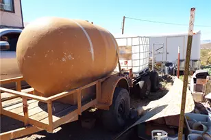 15836 Joshua Dr, Dolan Springs, AZ 86441 - Photo 10