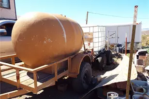 15836 Joshua Dr, Dolan Springs, AZ 86441 - Photo 10