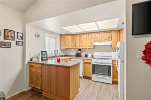 362 Riverfront Dr, Bullhead City, AZ 86442 - Photo 8