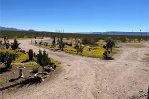 4233 W Mayan Dr, Golden Valley, AZ 86413 - Photo 52