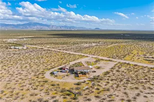 4233 W Mayan Dr, Golden Valley, AZ 86413 - Photo 48