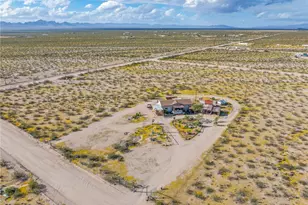 4233 W Mayan Dr, Golden Valley, AZ 86413 - Photo 44