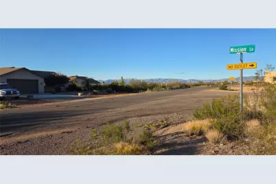 8716 N Ironwood Drive, Kingman, AZ 86401 - Photo 6