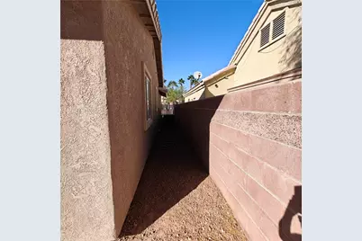 512 E Kingsley Street, Mohave Valley, AZ 86440 - Photo 32