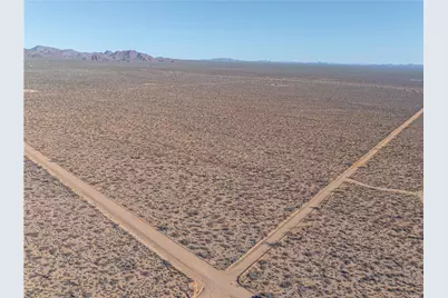 242-12-015 S Sundance Kid Road, Yucca, AZ 86438 - Photo 18