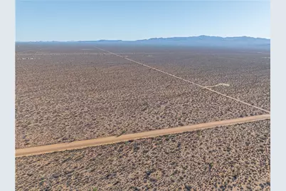 242-12-015 S Sundance Kid Road, Yucca, AZ 86438 - Photo 16