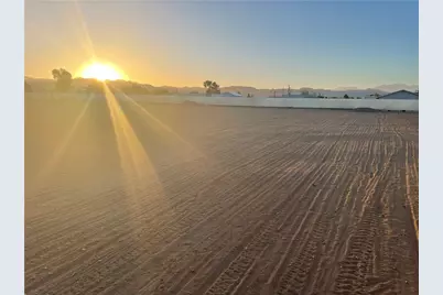 886 S San Pedro Road, Golden Valley, AZ 86413 - Photo 4