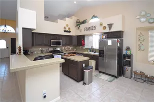 1896 E Shasta Lake Dr, Fort Mohave, AZ 86426 - Photo 8