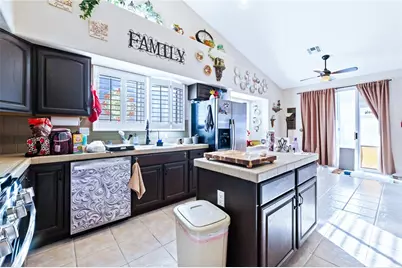 1896 E Shasta Lake Drive, Fort Mohave, AZ 86426 - Photo 10