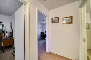 10569 S Copper Ln, Mohave Valley, AZ 86440 - Photo 12