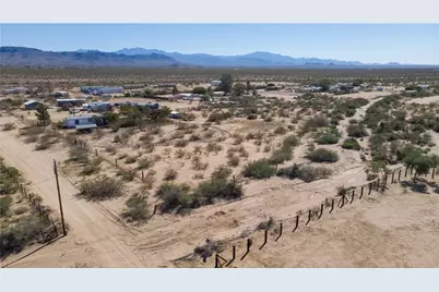 5202 W Brook Drive, Golden Valley, AZ 86413 - Photo 48