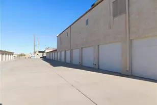 2301 McCulloch Blvd Unit L, Lake Havasu, AZ 86403 - Photo 2