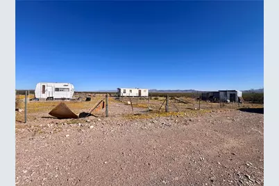 6155 W Mayan Drive, Golden Valley, AZ 86413 - Photo 2