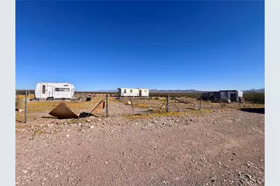 6155 W Mayan Drive, Golden Valley, AZ 86413 - Photo 2