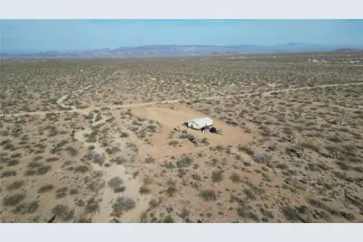 14176 S Nash Road, Yucca, AZ 86438 - Photo 18