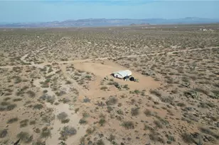 14176 S Nash Rd, Yucca, AZ 86438 - Photo 18