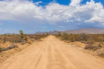 14176 S Nash Road, Yucca, AZ 86438 - Photo 14
