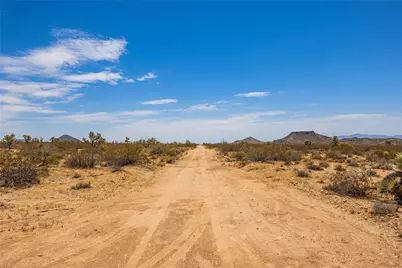 14176 S Nash Road, Yucca, AZ 86438 - Photo 34