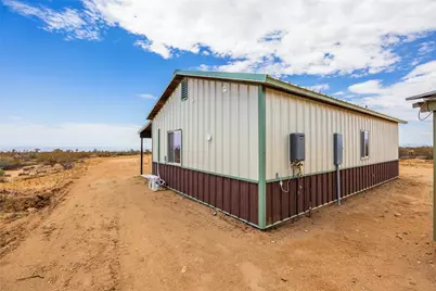 14176 S Nash Road, Yucca, AZ 86438 - Photo 10