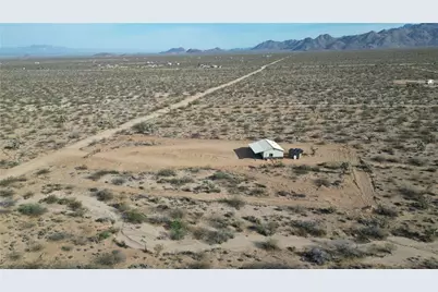 14176 S Nash Road, Yucca, AZ 86438 - Photo 4