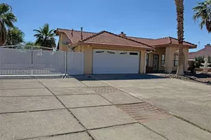 2024 E Mountain View Pl, Fort Mohave, AZ 86426 - Photo 2