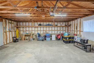 5384 W Brook Dr, Golden Valley, AZ 86413 - Photo 20