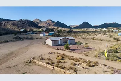 8187 N Red Wing Canyon Road, Kingman, AZ 86409 - Photo 4