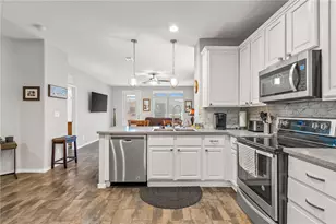 2282 Felipe Dr, Bullhead City, AZ 86442 - Photo 10