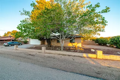 2202 Los Angeles Street, Kingman, AZ 86401 - Photo 2